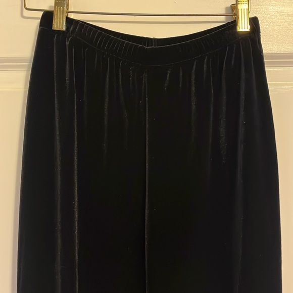 Velour black pants petite medium - Picture 2 of 3